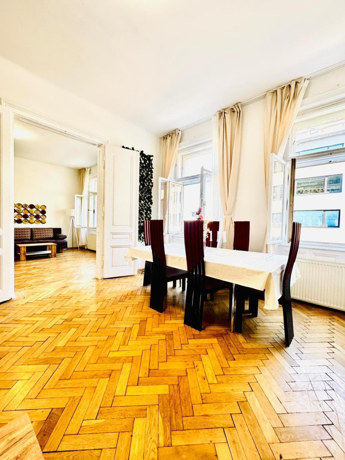Affordable 1br & 1lr Apt, 7 Min To Westbahnhof * Wien